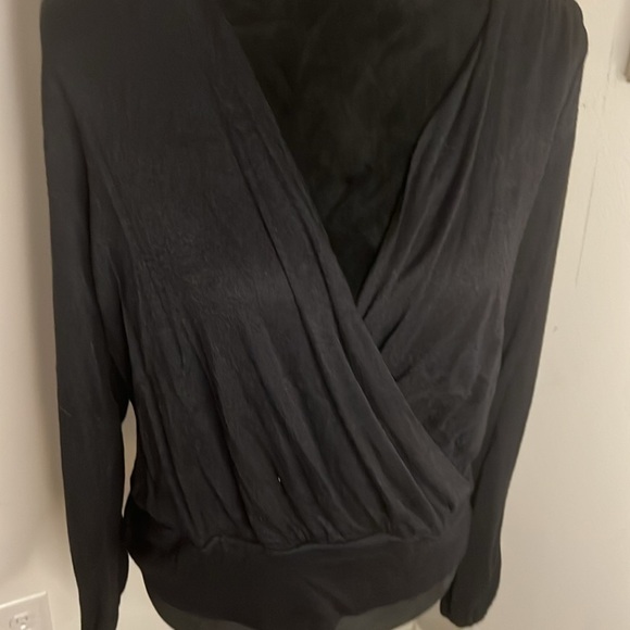Ann Taylor black crossed draped front long sleeves light sweater sz M - Picture 1 of 8